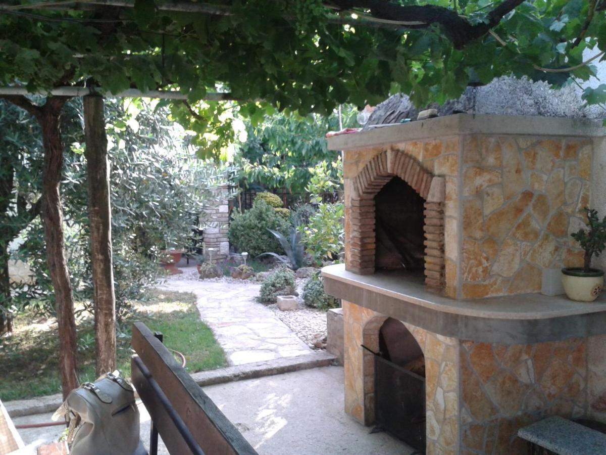 Apartment Nona Tar-Vabriga Εξωτερικό φωτογραφία